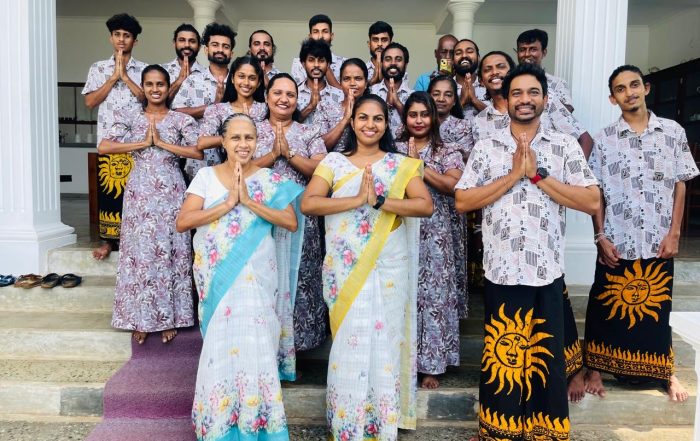 Sithnara Ayurveda Resort | Gruppenfoto des Team im April